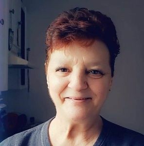 Meet your Posher, Deborah